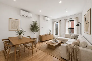 32 Spring Street