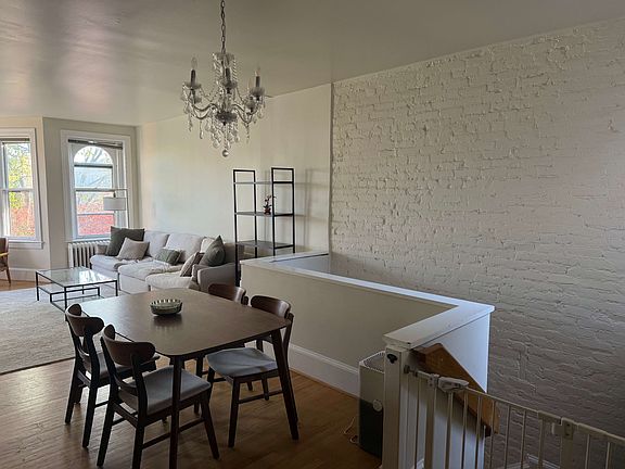3rd image of 1771 T St NW #3