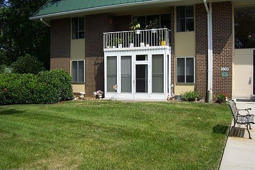 Enclosed sunporch