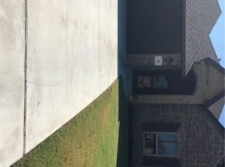 312 SE 7th Cir, Moore, OK 73160