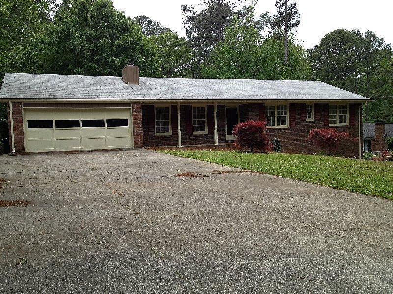 1st image of 2710 Idlewood Dr