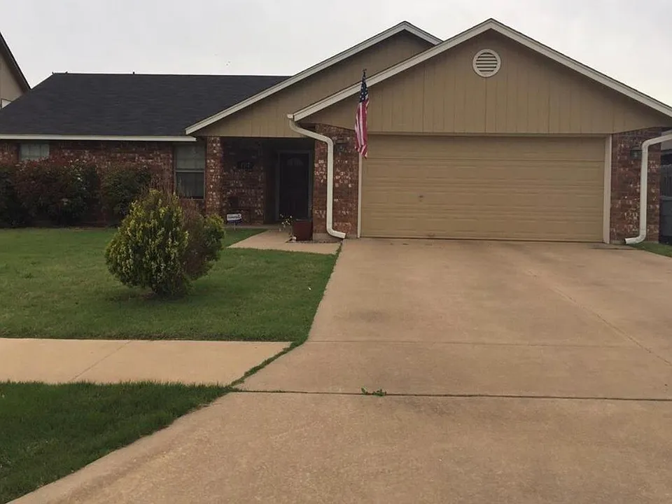4507 SW Wendy Dr