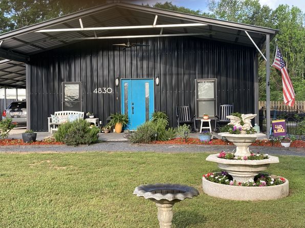 4830 Greenwood Heights St