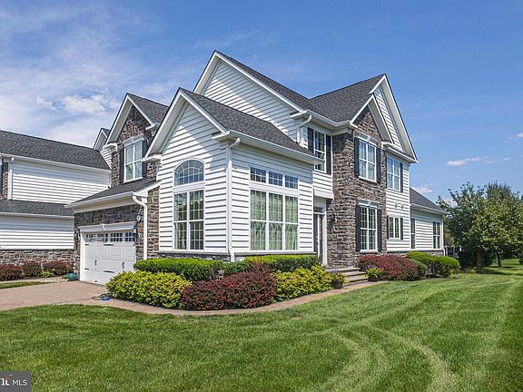 2nd image of 12 Brown Ln