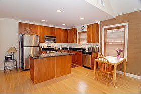 2nd image of 1242 N Maplewood Ave #3N