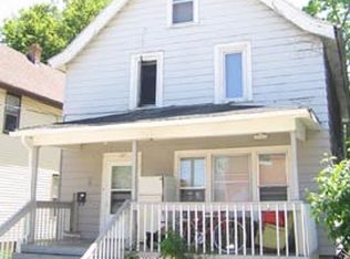 1127 Bowen Ct, Madison, WI 53715