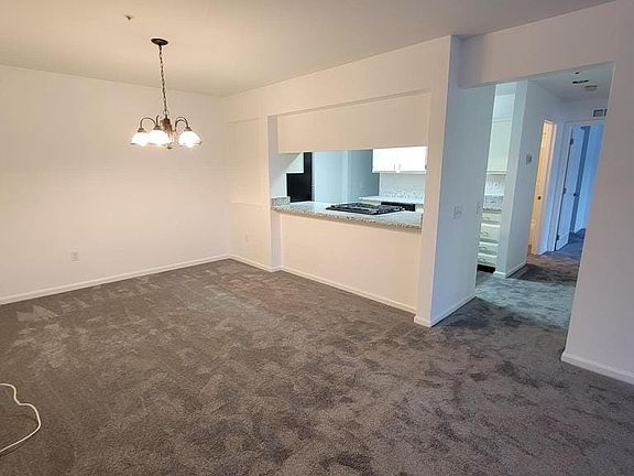 3rd image of 1402 Waters Edge Dr #170