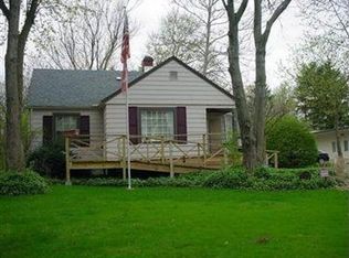 8000 Vesta Ave, Northfield, OH 44067