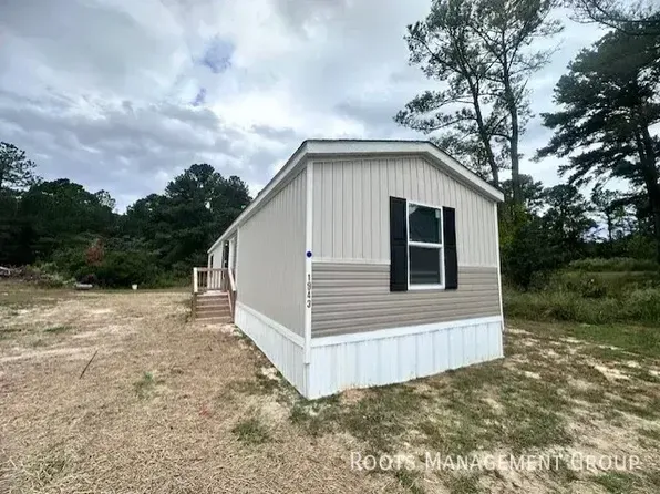 1943 Boxwood Ln #1943, Fayetteville, NC 28311