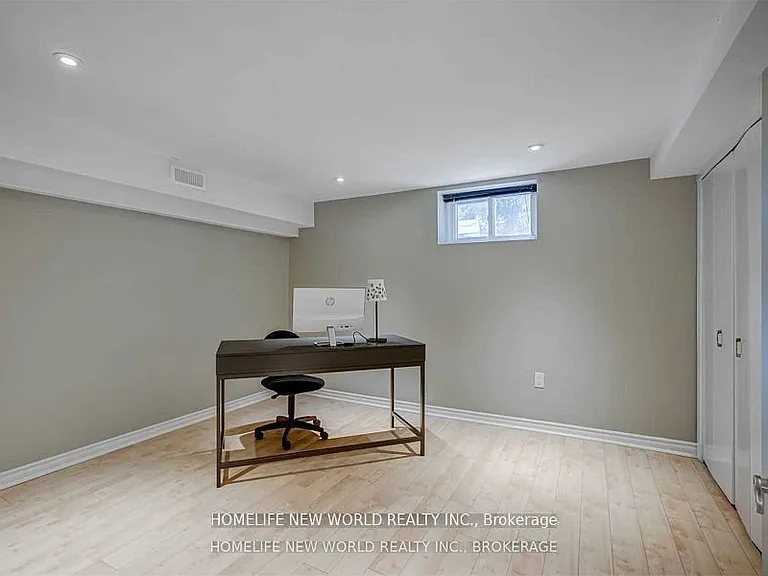 294 Taylor Mills Dr S #LOWER — Photo 4