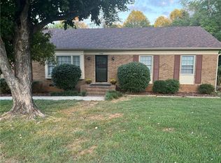 4900 Coltsfoot Rd, Greensboro, NC 27455