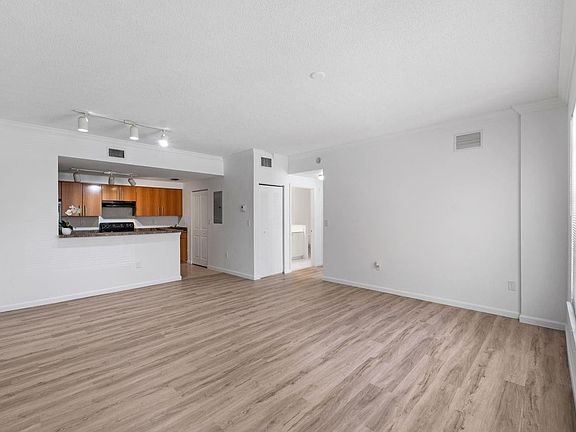 5th image of 5800 W Sample Road #102