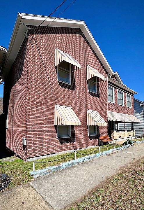 2nd image of 611 Temple St