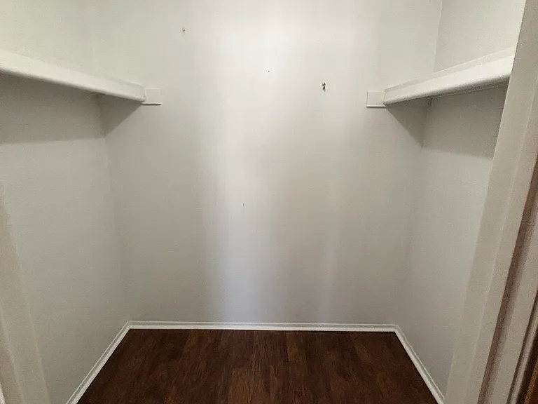 Walk in closet Master Bedroom