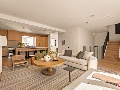 1747 S Marvin Ave, Los Angeles, CA, 90019
