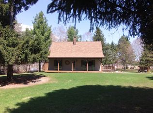 20 W Downington Rd, Sandusky, MI 48471