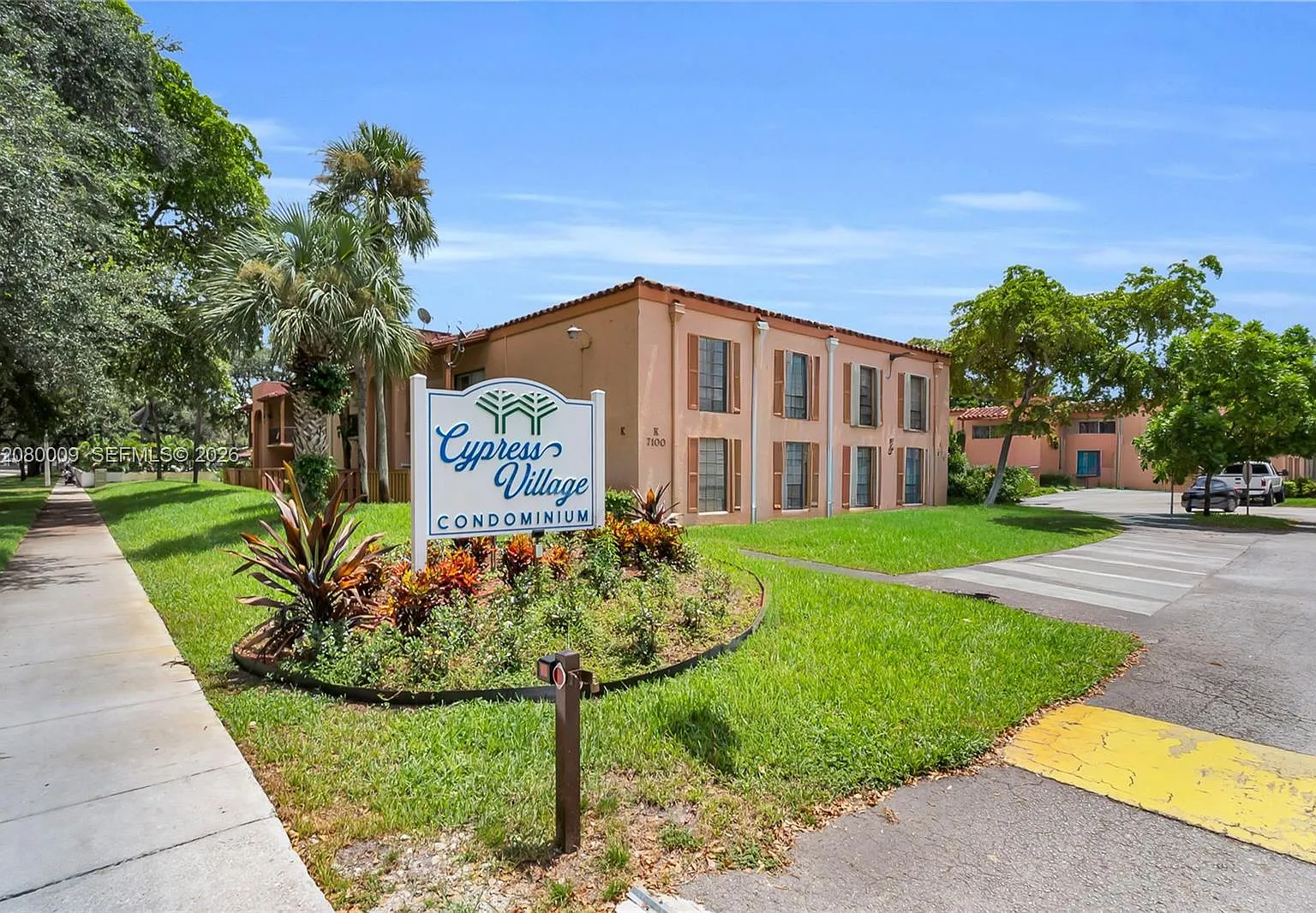 Cypress Village Condo — Photo 1