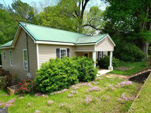 152 S College St, Hamilton, GA 31811