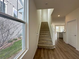 5955 Hawkweed Dr, Naperville, IL 60564