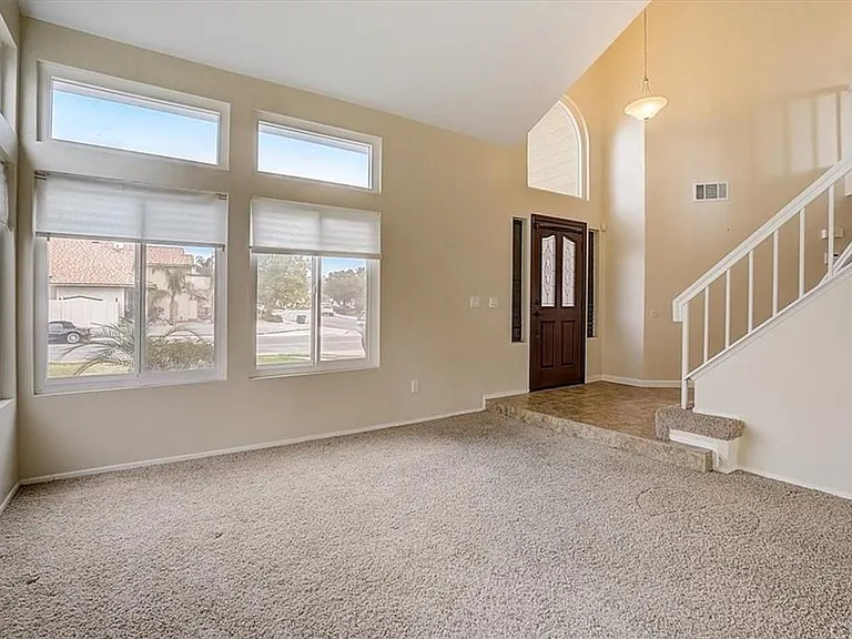 26245 Perrier Dr — Photo 7