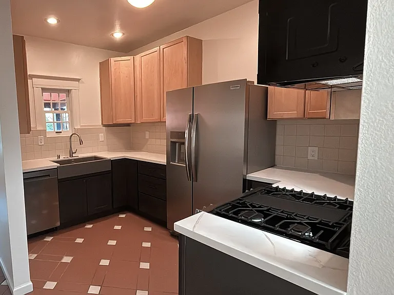 823 Apgar St — Photo 11
