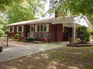 150 Dogwood St, Robbins, NC 27325