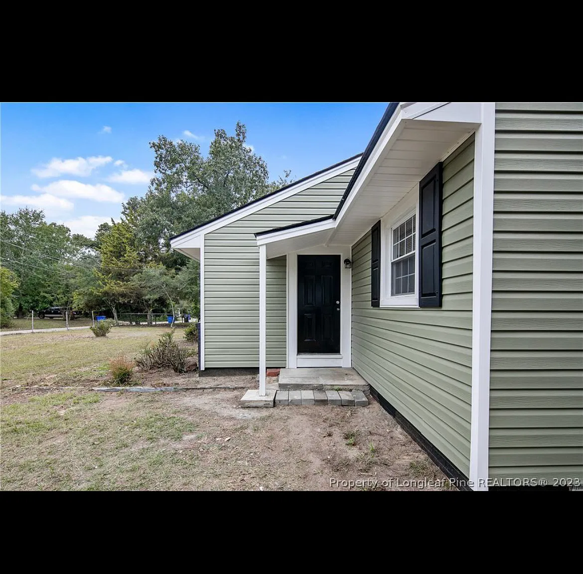 3 bed, 1131 sqft, $1,350 — Photo 1