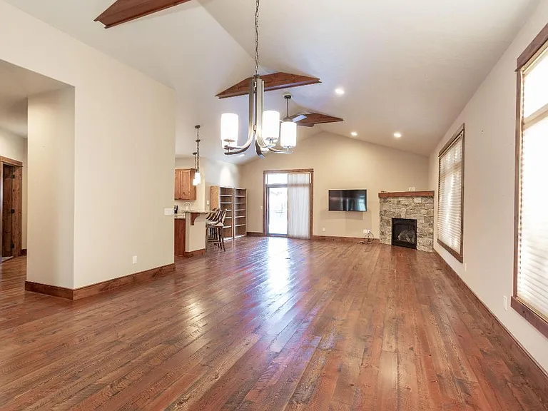 2 Granite Springs Trl — Photo 8