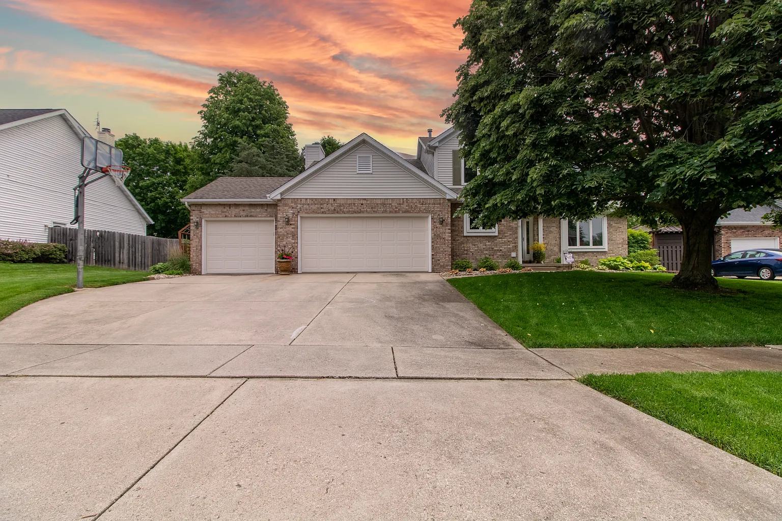 19 Ravenwood Cir photo 1