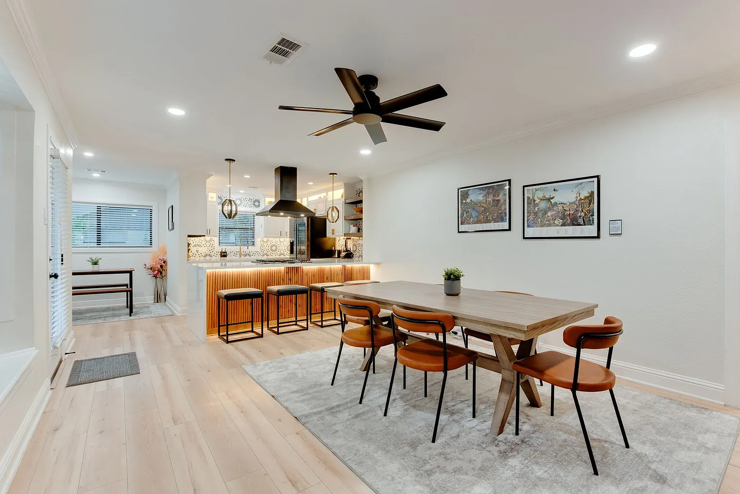 4 bed, 2.0 bath, 1786 sqft, $5,103 — Photo 4