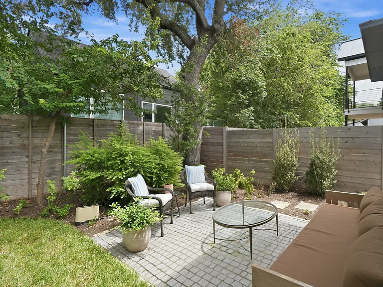 2711 Stacy Ln #B — Photo 18