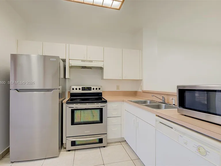 728 SW 122nd Ave #0 — Photo 12