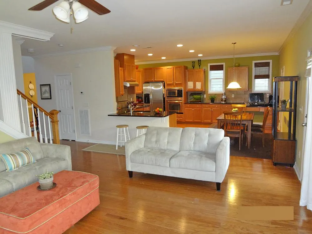 4 bed, 3049 sqft, $3,000 — Photo 4