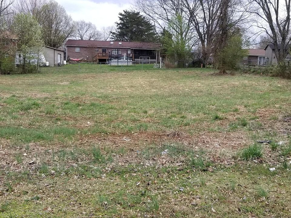 2nd image of 0 1st St