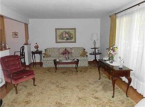 3rd image of 53 Brianwood Dr