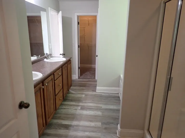 237 Cedar Mdw — Photo 17
