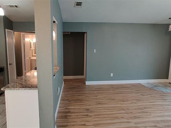 5th image of 9959 Mountain Bend Cir