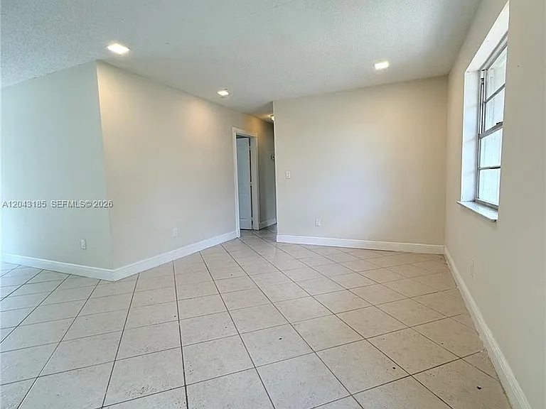 14330 SW 289th St — Photo 6