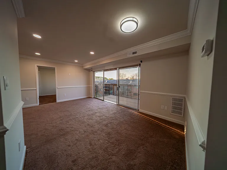 7328 Lee Hwy #203 — Photo 12