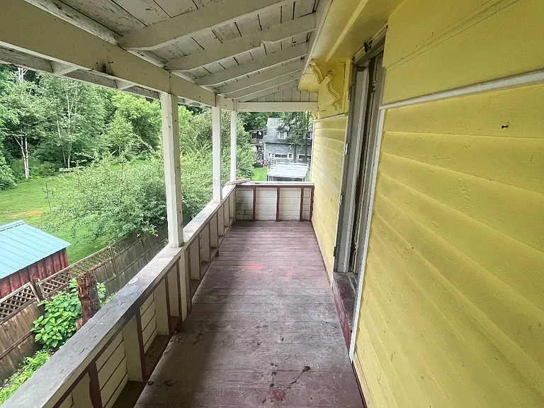 Benton Ave — Photo 4