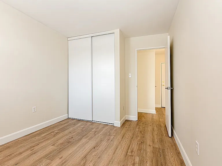 295 Lakeshore Dr — Photo 17