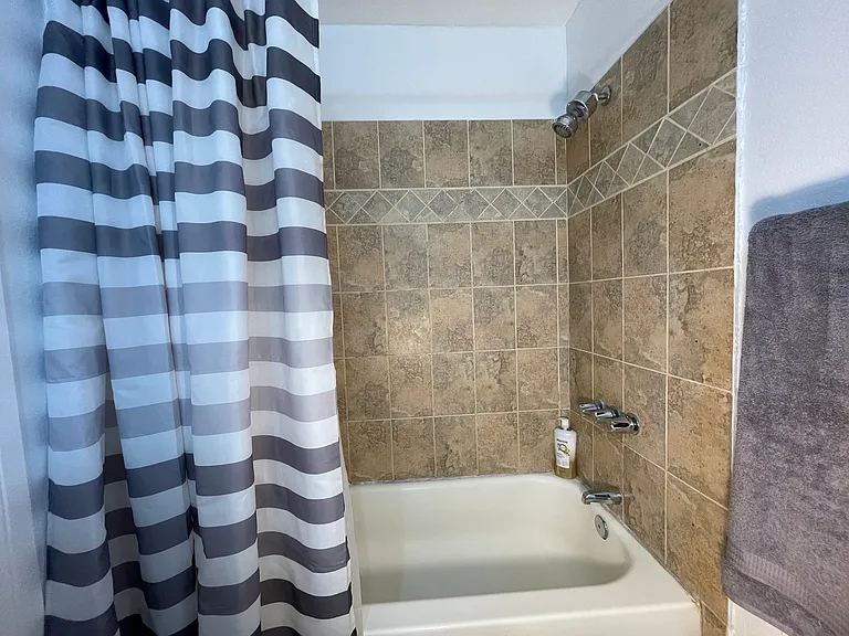 634 Erica St #2 — Photo 6
