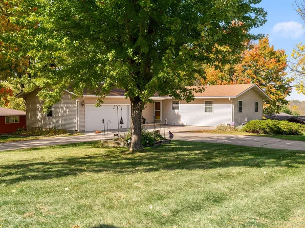 1146 Ironwood Ave, Owatonna, MN 55060