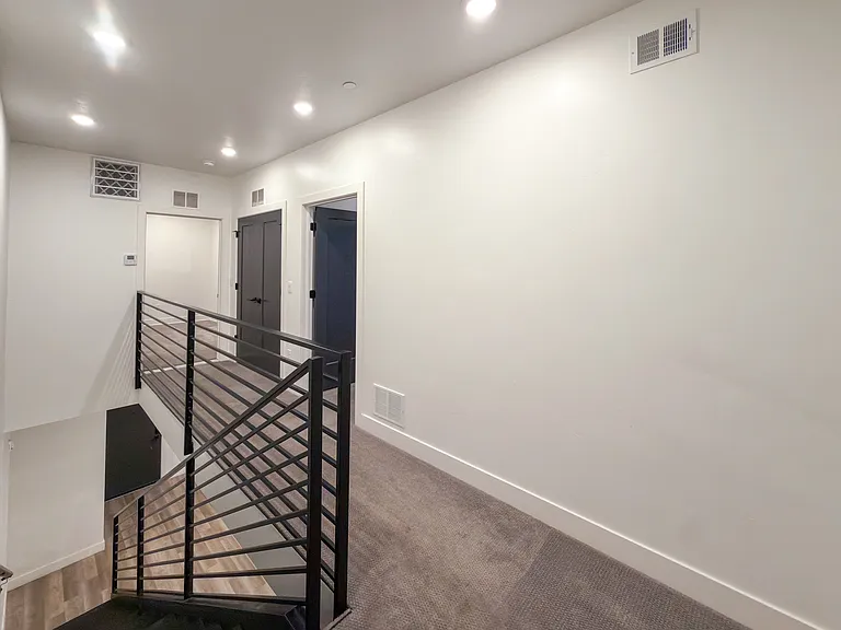 933 S Washington St #111 — Photo 9
