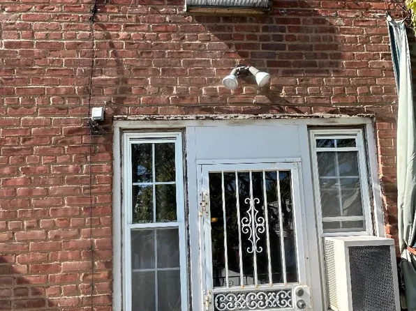 2964 Avenue T image 10 of 10