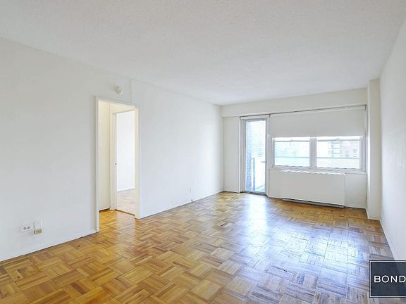 5th image of 1659 2nd Ave #27D
