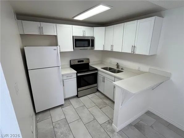 212 Orland St APT 28, Las Vegas, NV 89107