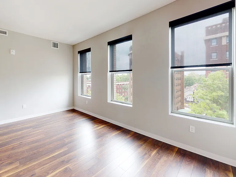 Dining/Living room