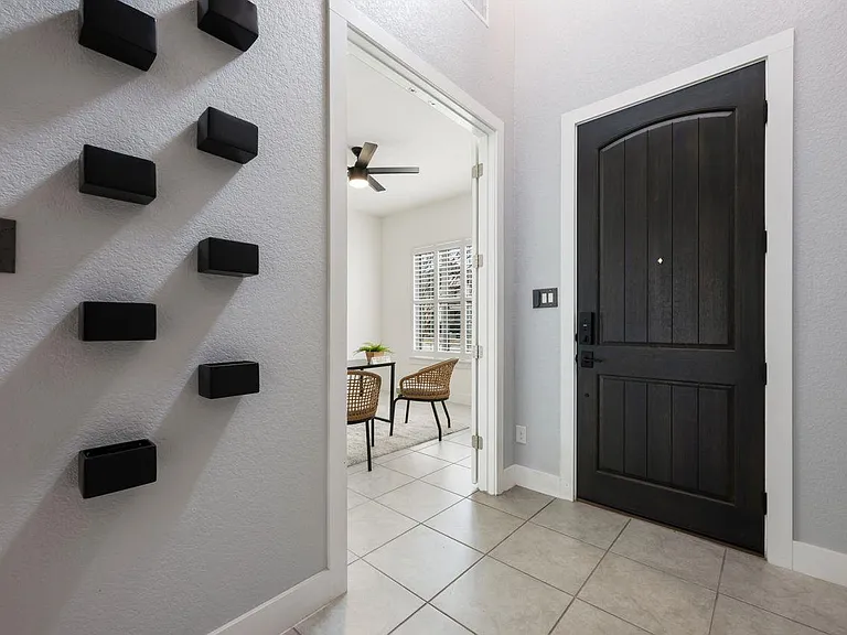 5604 Anaheim Ave — Photo 3