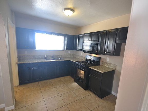5th image of 604 W 105th St